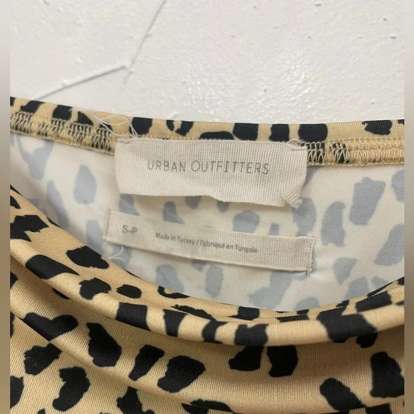 Urban Outfitters Ruby Cami
Beige Leopard Cheetah Print - Picture 7 of 7